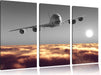 Flugzeug über Wolkenmeer Leinwandbild 3 Teilig