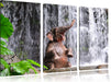 Babyelefant am Wasserfall Leinwandbild 3 Teilig