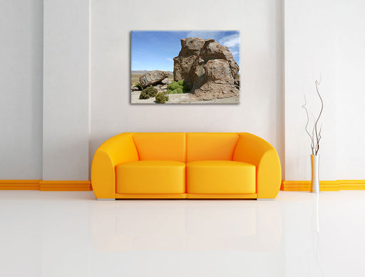 Felsbrocken in der Wüste Leinwandbild über Sofa