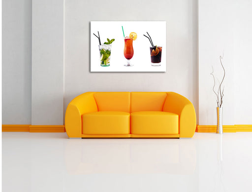 fruchtig frische Cocktails Leinwandbild über Sofa