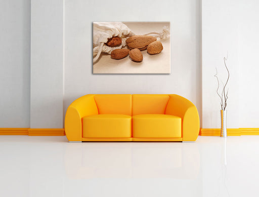 köstliche Nüsse Leinwandbild über Sofa
