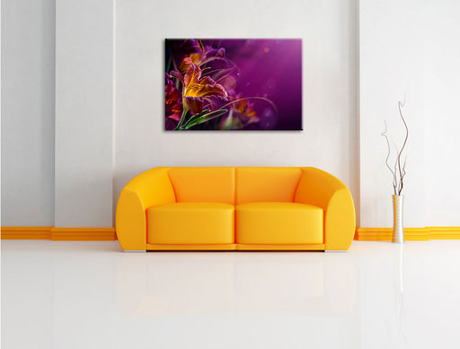 Lilie mit Wassertropfen Leinwandbild über Sofa