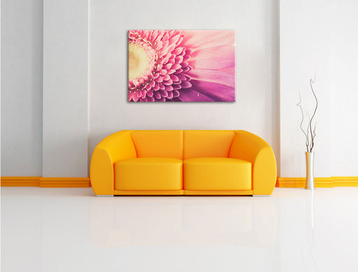 Wunderschöne Gerbera Blüte Leinwandbild über Sofa