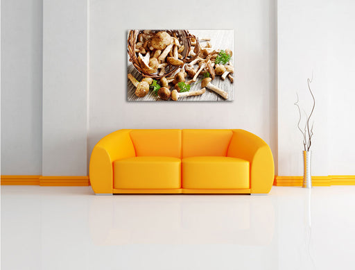 Pilzkörbchen auf Holz Leinwandbild über Sofa