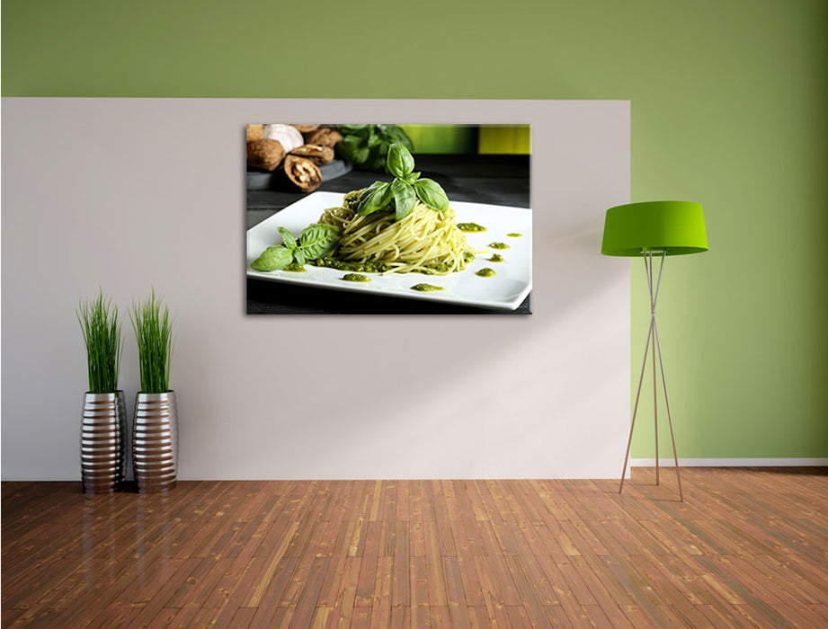 Spaghetti mit grünem Pesto Leinwandbild im Flur