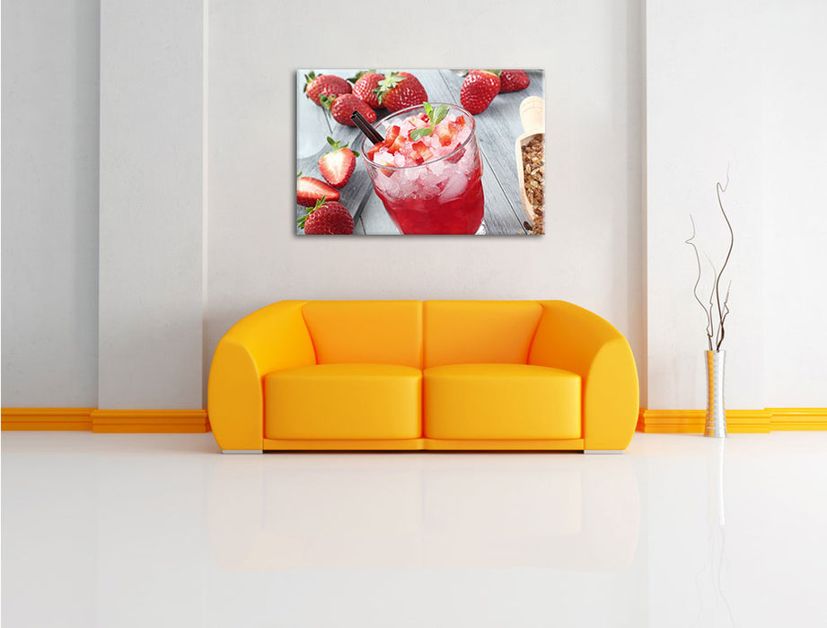 Leckerer Erdbeercocktail Leinwandbild über Sofa