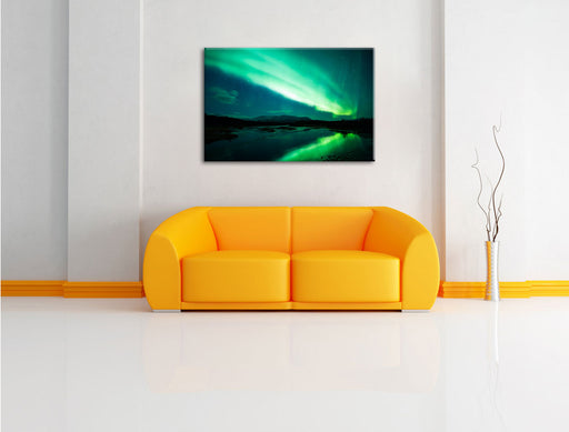 Polarlichter in Skandinavien Leinwandbild über Sofa