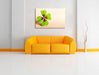 Glücks Kleeblatt mit 4 Blätern Leinwandbild über Sofa
