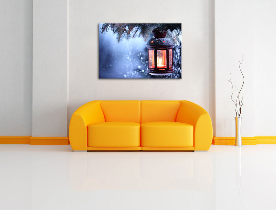 Laterne im Winter Leinwandbild über Sofa