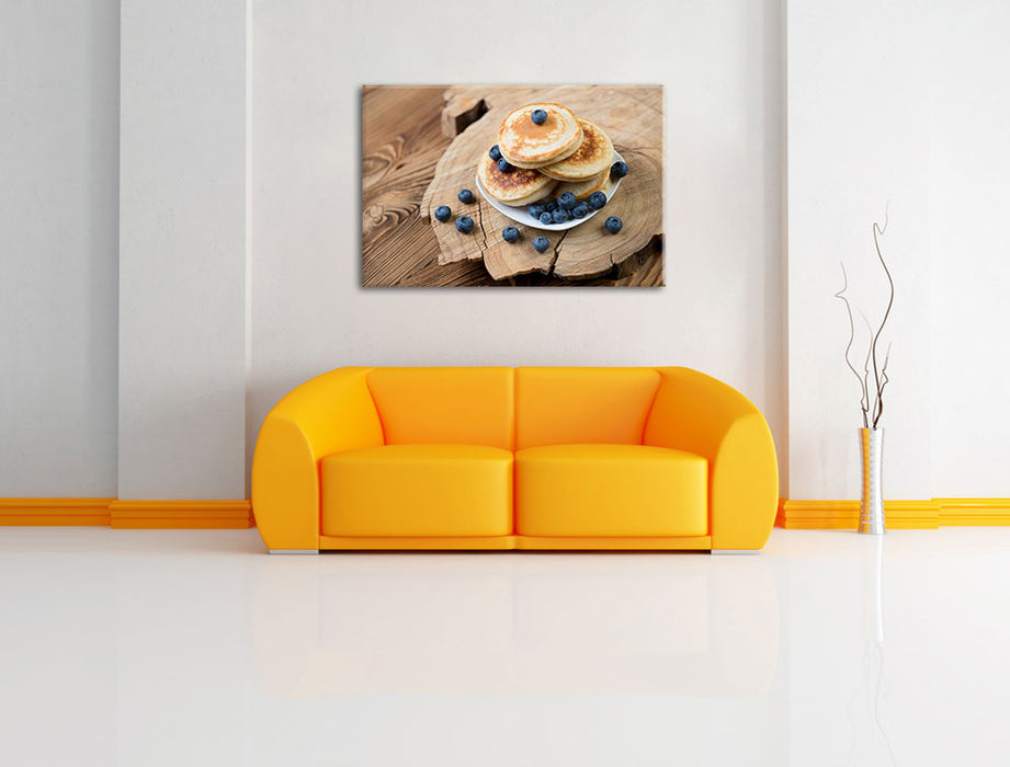 Pancakes mit Blaubeeren Leinwandbild über Sofa