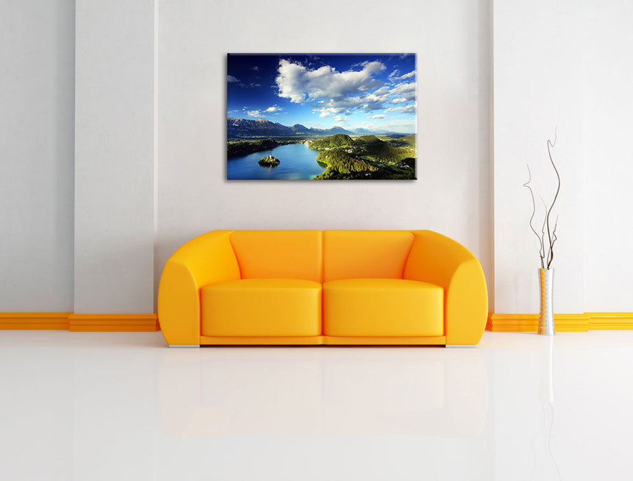 Atemberaubende Seen Landschaft Leinwandbild über Sofa