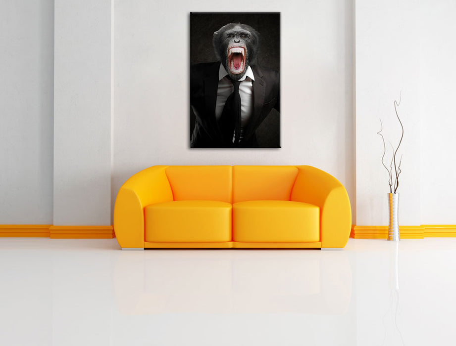 Wütender Affe im Anzug Leinwandbild über Sofa