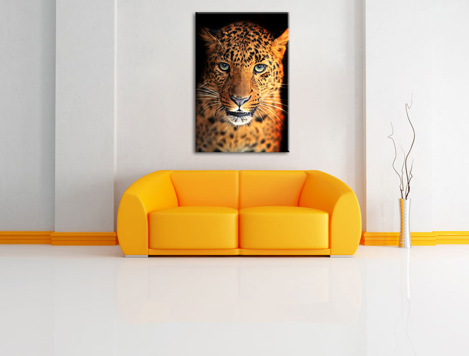 Stolzer Leopard Leinwandbild über Sofa