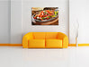 Fleischpfanne mit Paprika Leinwandbild über Sofa