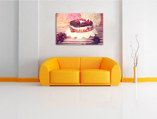 Köstliche Erdbeertorte Leinwandbild über Sofa