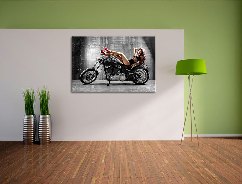 Model auf einem Motorrad Leinwandbild im Flur