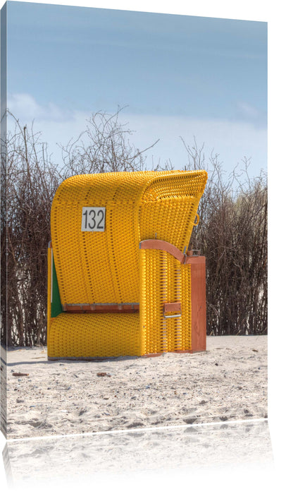 Pixxprint gelber Strandkorb, Leinwandbild