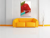 Erdbeeren mit Lebensmittelfarbe Leinwandbild über Sofa