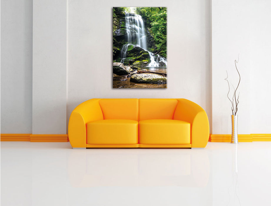 Wasserfall Leinwandbild über Sofa