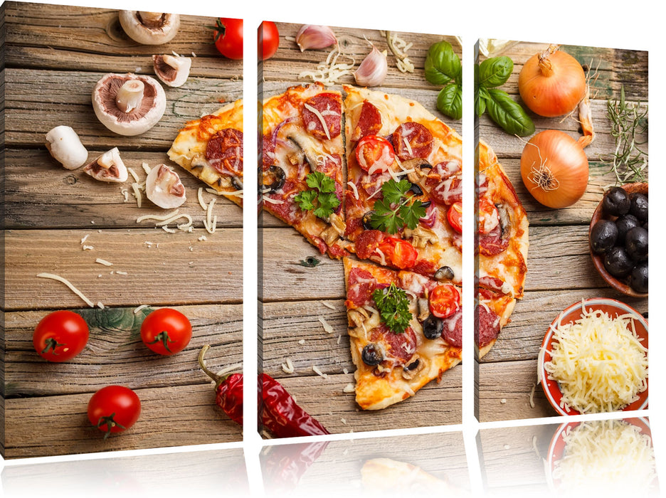 Pizza Italia auf Holztisch Leinwandbild 3 Teilig
