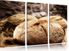 Frisch gebackenes Brot Leinwandbild 3 Teilig