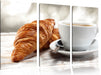 Frisches Croissant und Kaffee Leinwandbild 3 Teilig