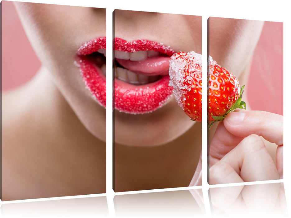 Erdbeere vor Lippen Leinwandbild 3 Teilig