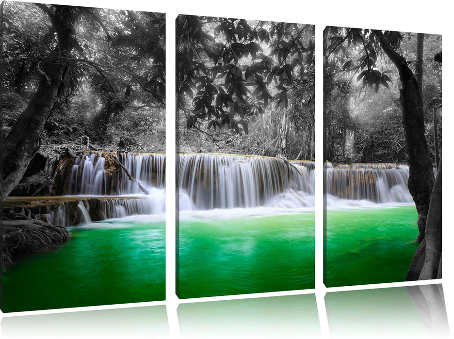 schöner Wasserfall im Dschungel Leinwandbild 3 Teilig