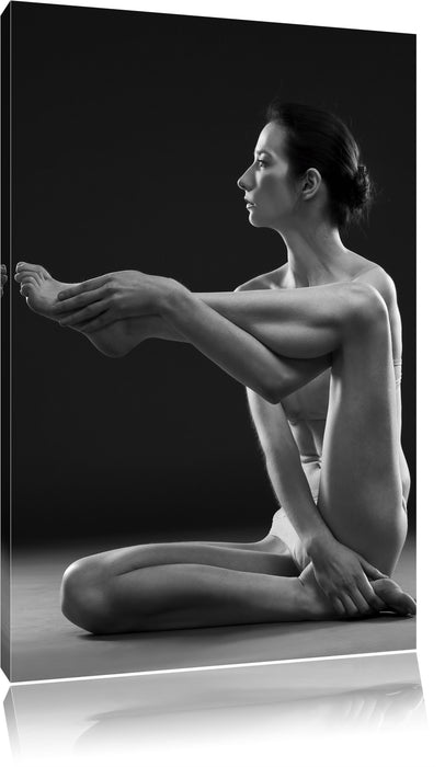 Pixxprint Schlanke Frau macght Yoga, Leinwandbild