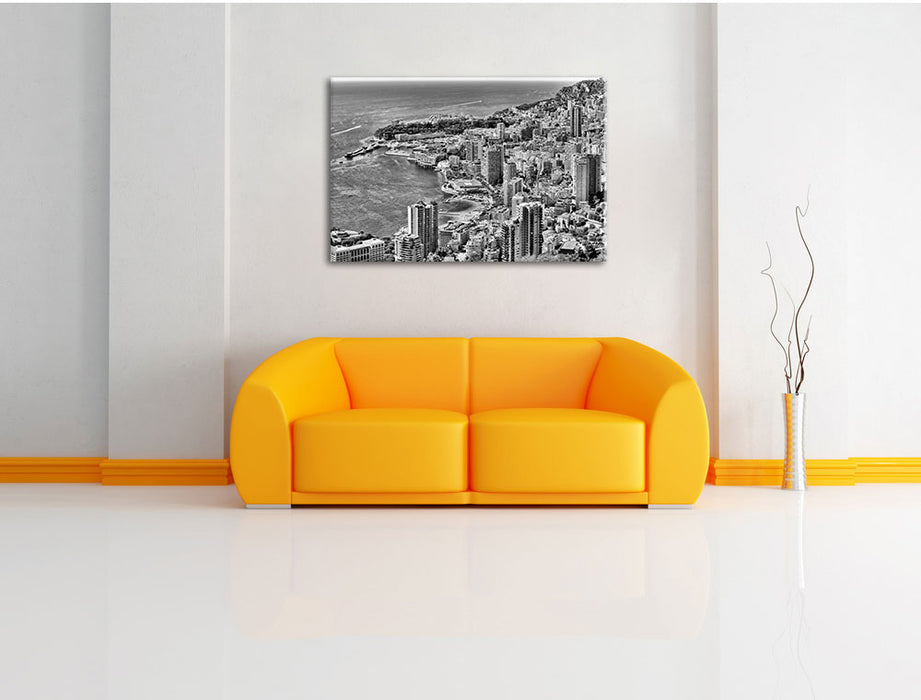 Blick auf das Monte Carlo Leinwandbild über Sofa