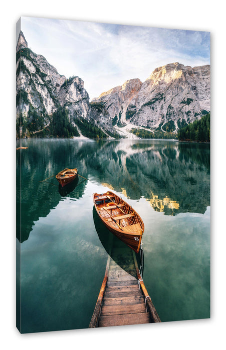 Pixxprint Bootsteg am Pragser Wildsee, Leinwandbild