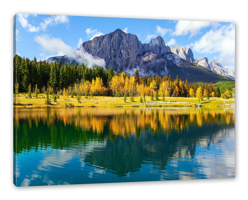 Kanadischer Herbstwald und Berge am See Leinwanbild Rechteckig