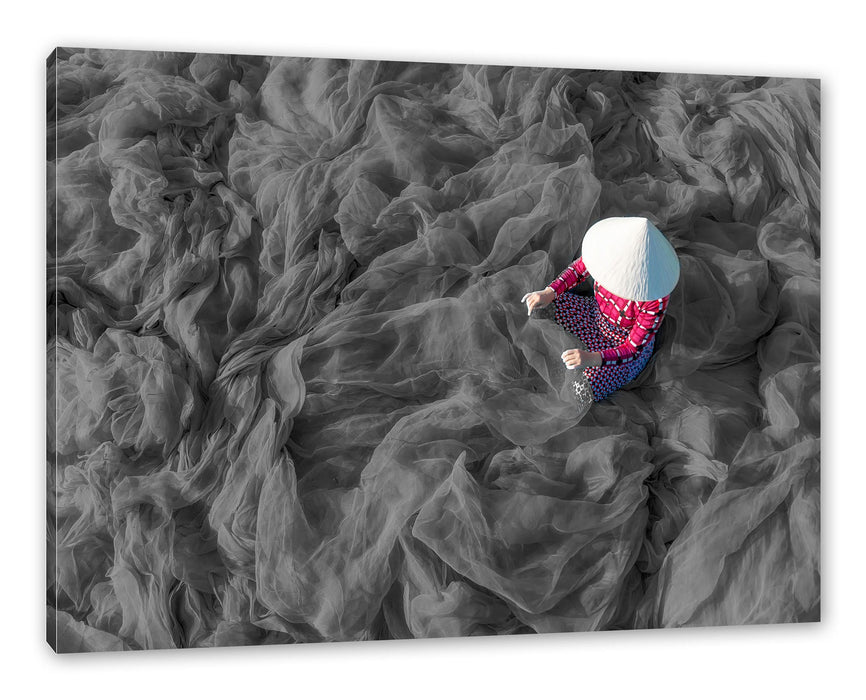Pixxprint Vietnamesin repariert blaues Fischernetz B&W Detail, Leinwandbild