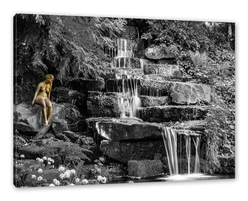 Pixxprint Kleiner Wasserfall über Steinplatten B&W Detail, Leinwandbild