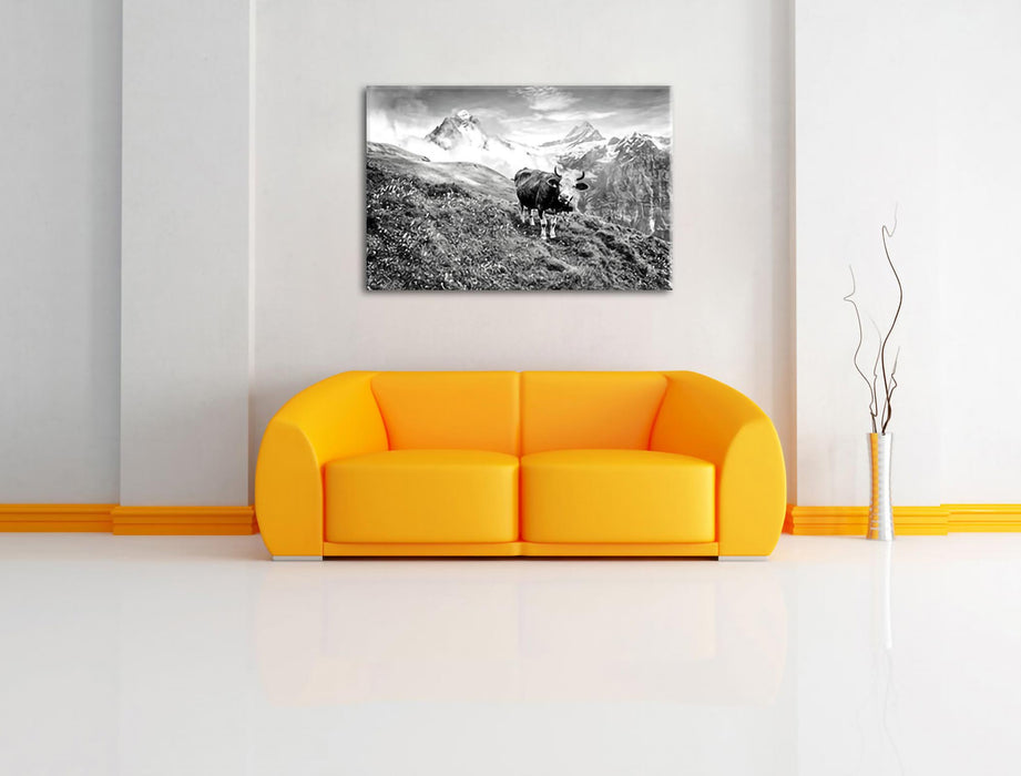 Kuh auf grüner Alm in den Bergen, Monochrome Leinwanbild Wohnzimmer Rechteckig