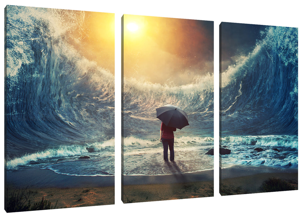 Hohe Wellen um Menschen mit Regenschirm Leinwanbild 3Teilig