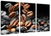 Nahaufnahme fallende Kaffeebohnen B&W Detail Leinwanbild 3Teilig