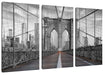 Leere Brooklyn Bridge in New York City B&W Detail Leinwanbild 3Teilig