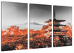 Japanischer Tempel in bunten Baumwipfeln B&W Detail Leinwanbild 3Teilig