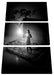 Frau mit Fackel steigt aus Buch, Monochrome Leinwanbild 3Teilig