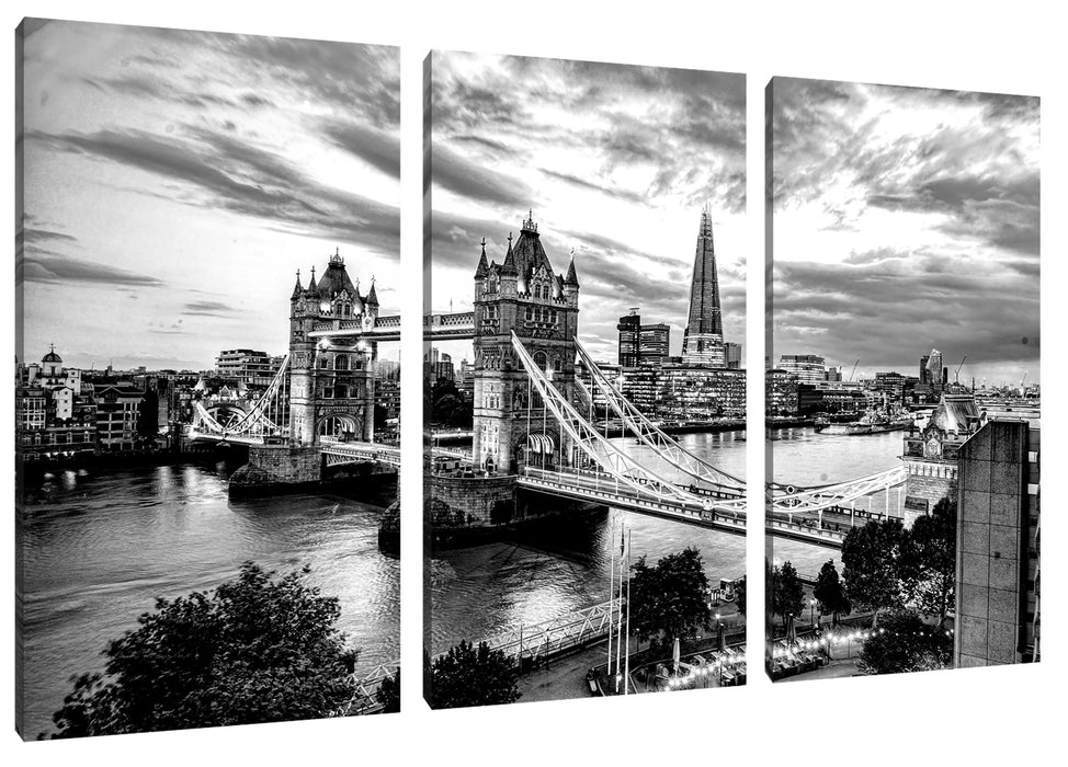 Beleuchtete Tower Bridge am Abend, Monochrome Leinwanbild 3Teilig