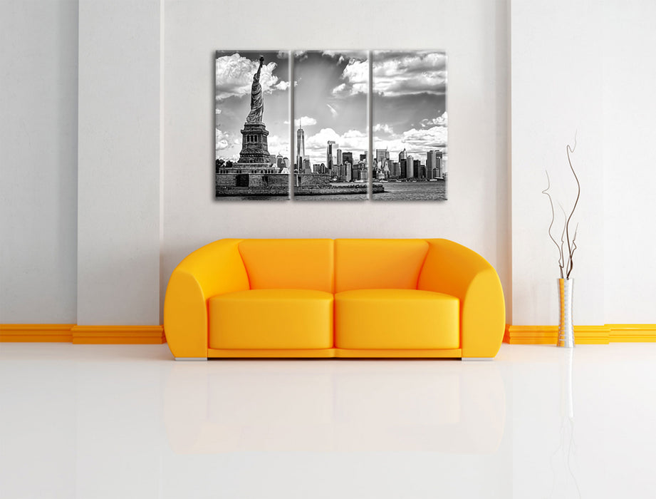 Freiheitsstatue mit New Yorker Skyline, Monochrome Leinwanbild Wohnzimmer 3Teilig