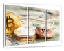 Bitcoins BTC auf Dollarscheinen Leinwandbild 3Teilig