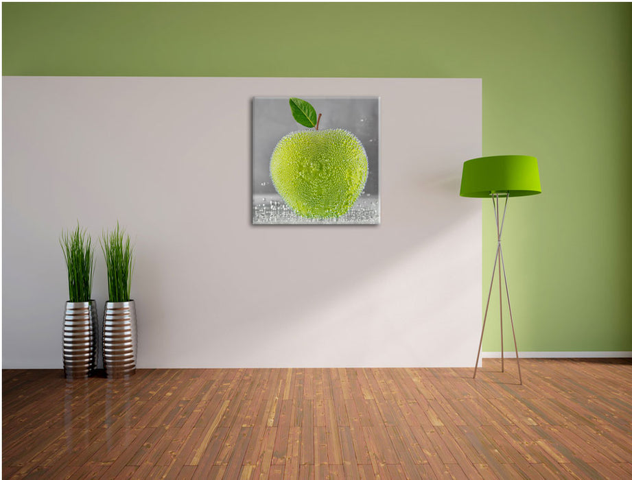 Grüner leckerer Apfel im Wasser Leinwand Quadratisch im Flur