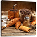 Aromatischer Kaffee mit Croissant Leinwandbild Quadratisch