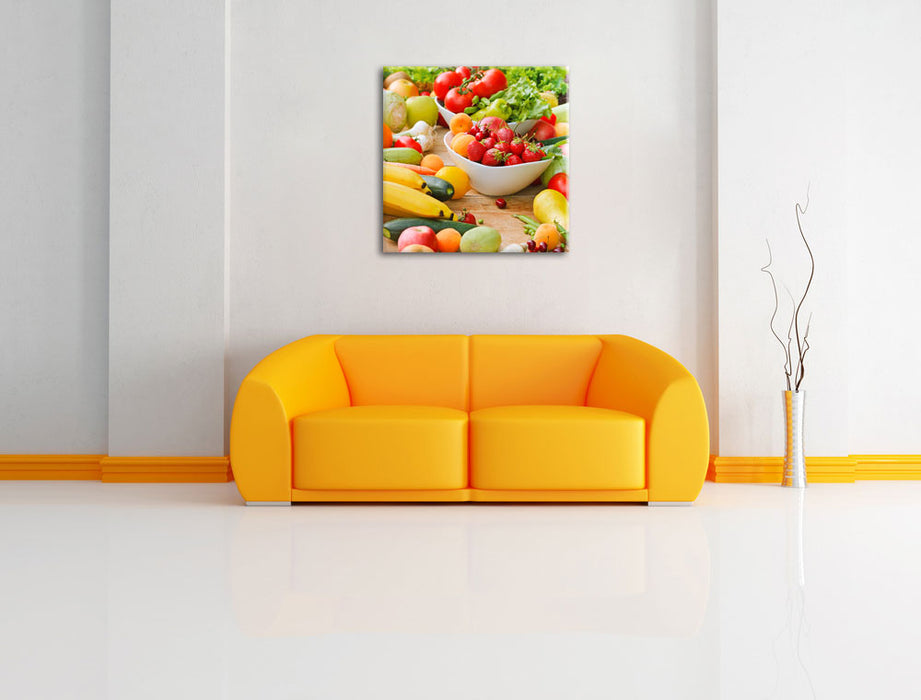 Buntes Obst und Gemüse Leinwandbild Quadratisch über Sofa