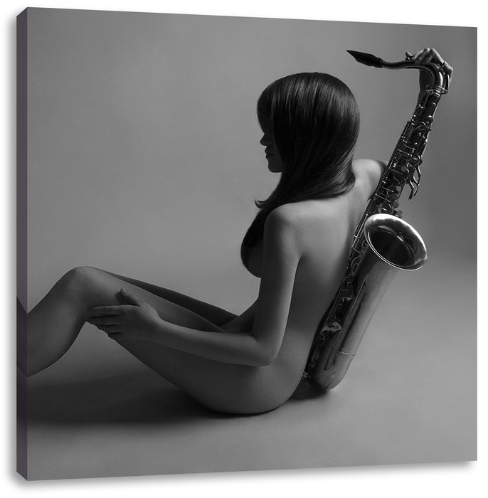 Attraktive Frau mit Saxophone Leinwandbild Quadratisch