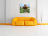 Shetlandpony auf der Wiese Leinwandbild Quadratisch über Sofa