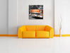 Oranger Kult Oldtimer Leinwandbild Quadratisch über Sofa