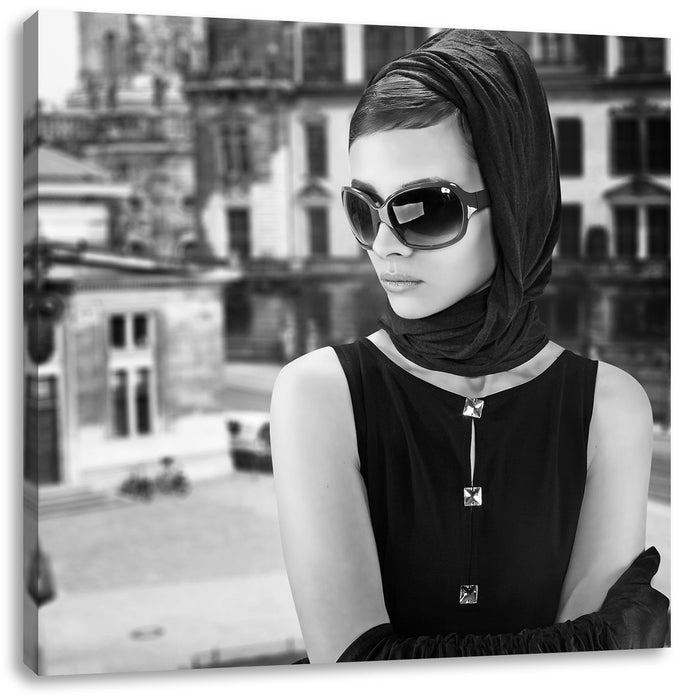 Audrey in Paris Leinwandbild Quadratisch